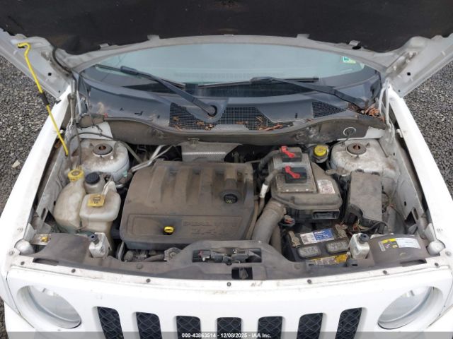 Jeep Patriot Latitude Image 5
