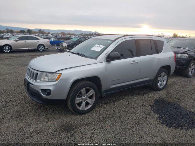 Jeep Compass Sport Image 2