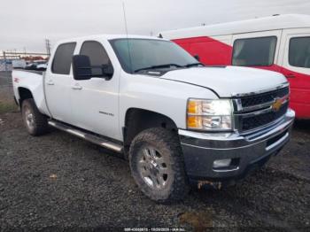  Salvage Chevrolet Silverado 2500
