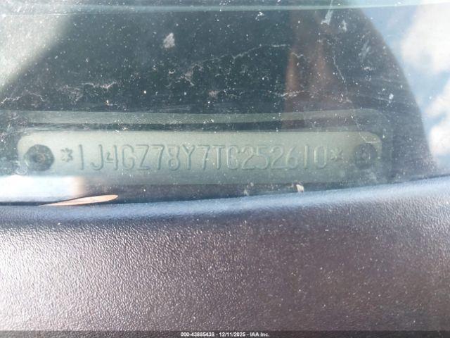 Jeep Grand Cherokee Limited Image 11