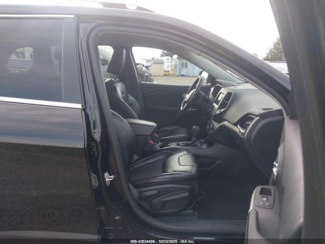 Jeep Cherokee Latitude Plus 4x4 Image 10