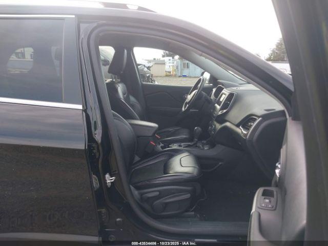 Jeep Cherokee Latitude Plus 4x4 Image 10