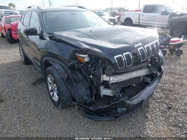 Jeep Cherokee Latitude Plus 4x4 Image 12