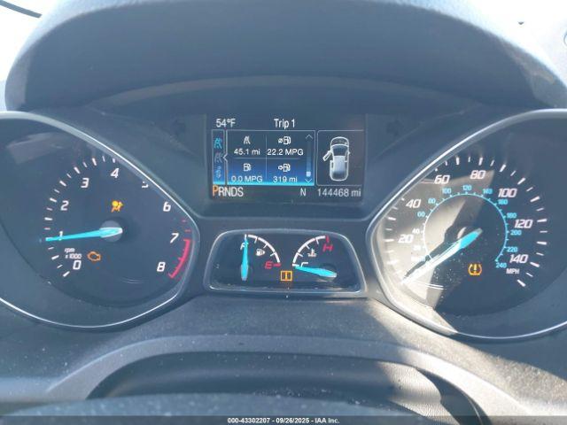 Ford Escape Titanium Image 9