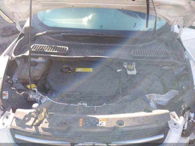 Ford Escape Titanium Image 10