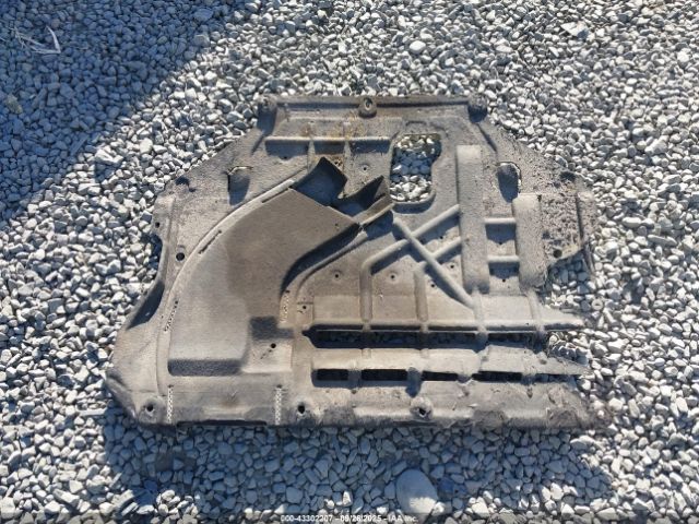 Ford Escape Titanium Image 2