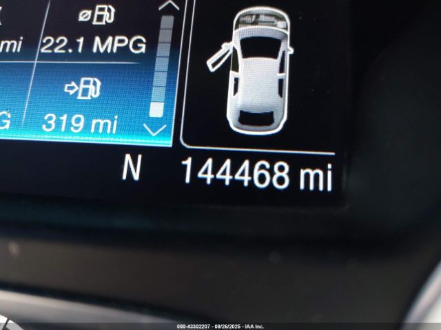 Ford Escape Titanium Image 16