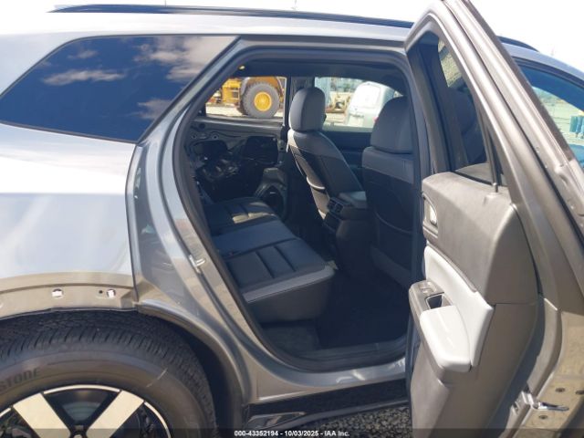 Honda Prologue Touring Image 3