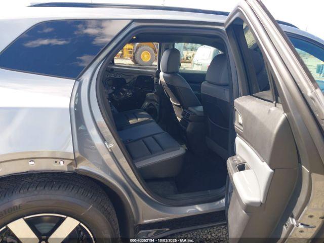 Honda Prologue Touring Image 3