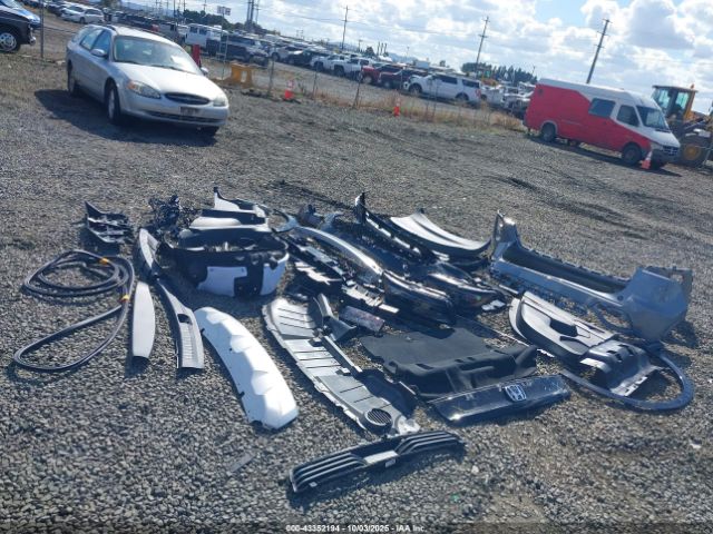 Honda Prologue Touring Image 12