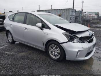  Salvage Toyota Prius v