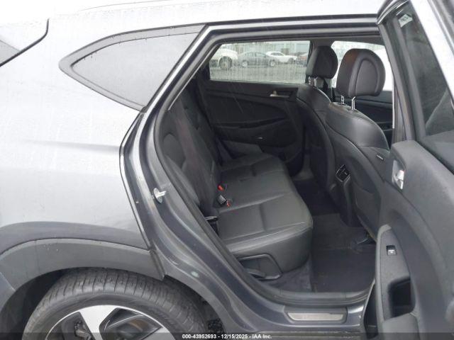 Hyundai TUCSON Limited Image 7