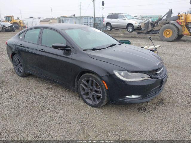  Salvage Chrysler 200