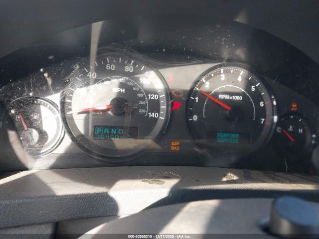 Jeep Grand Cherokee Laredo Image 11