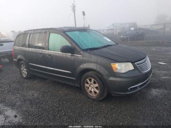  Salvage Chrysler Town & Country