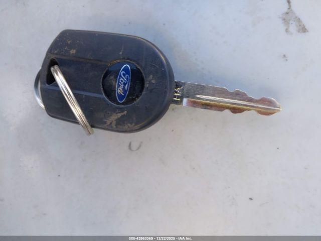 Ford Escape Xlt Image 8