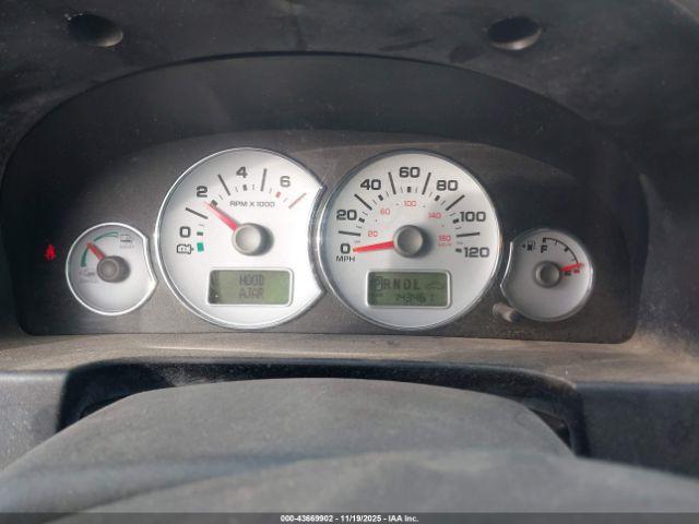 Ford Escape Hybrid Image 8