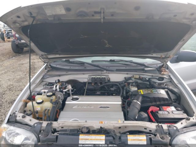 Ford Escape Hybrid Image 7