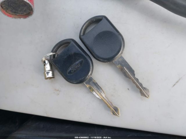 Ford Escape Hybrid Image 6