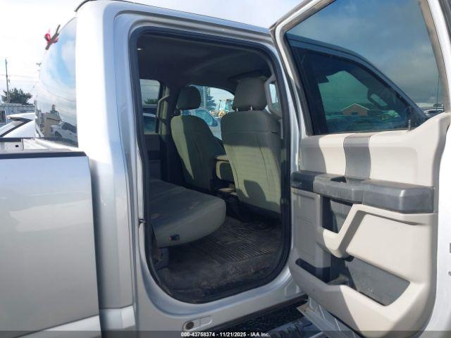 Ford F-350 Xl Image 13