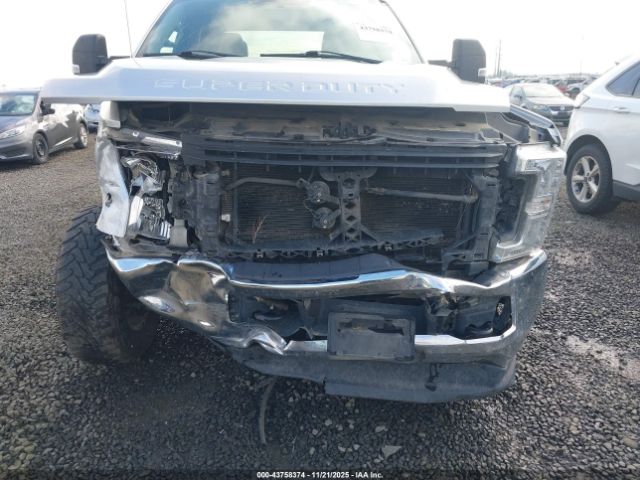 Ford F-350 Xl Image 19