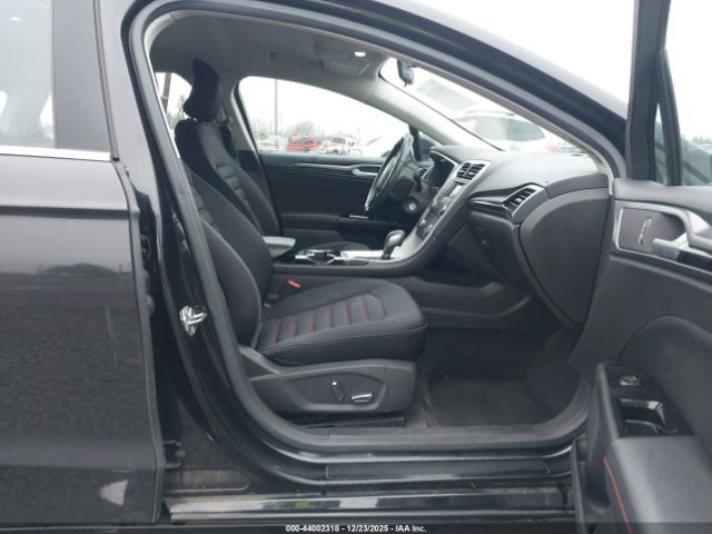 Ford Fusion Se Image 10