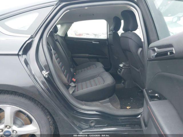 Ford Fusion Se Image 8