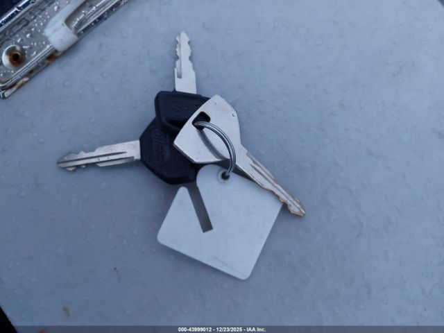 Dodge Caravan Image 8