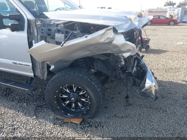 Ford F-350 Lariat Image 11