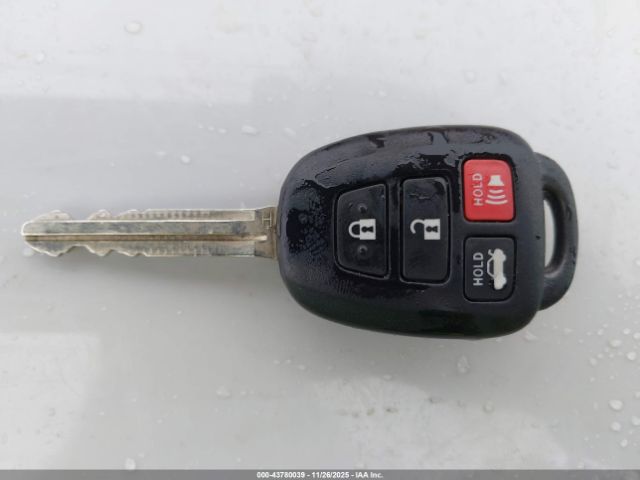 Toyota Corolla Le Image 11