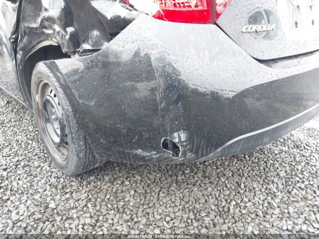 Toyota Corolla Le Image 18