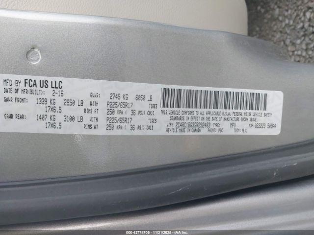 Chrysler Town & Country Touring Image 8