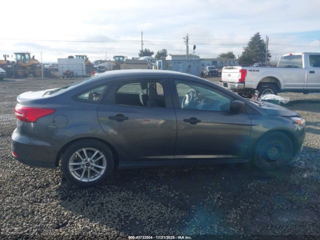 Ford Focus S Image 5