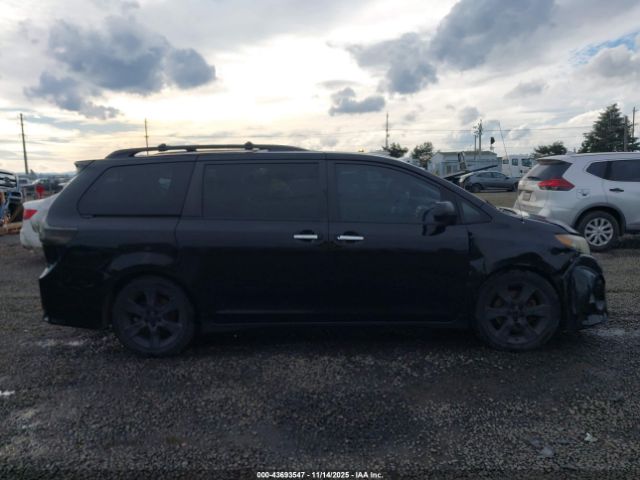 Toyota Sienna Se 8 Passenger Image 12