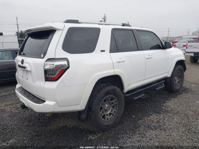 Toyota 4Runner Sr5 Premium Image 5