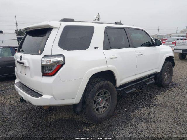 Toyota 4Runner Sr5 Premium Image 5