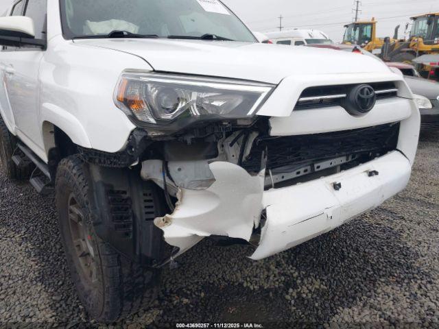 Toyota 4Runner Sr5 Premium Image 6