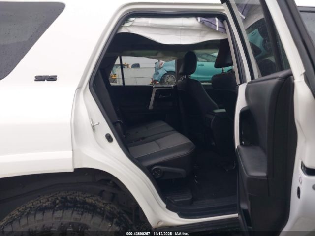 Toyota 4Runner Sr5 Premium Image 9