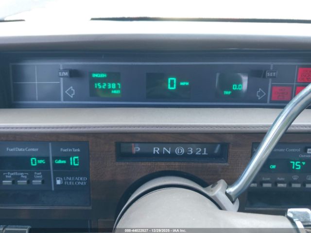 Cadillac DeVille Image 6