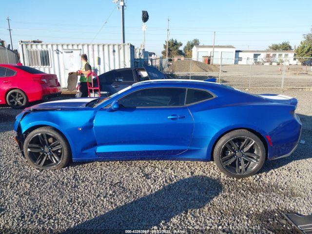 Chevrolet Camaro 1lt Image 13