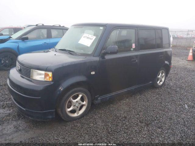 Scion xB Image 17