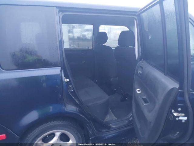 Scion xB Image 4