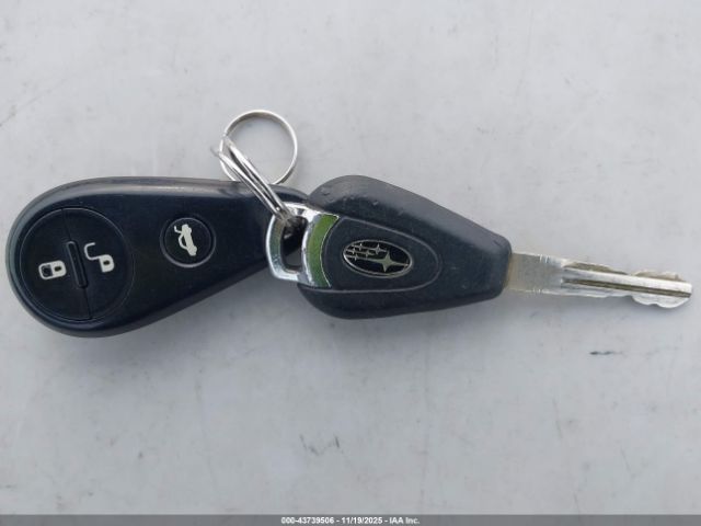 Subaru Outback 2.5i Image 13