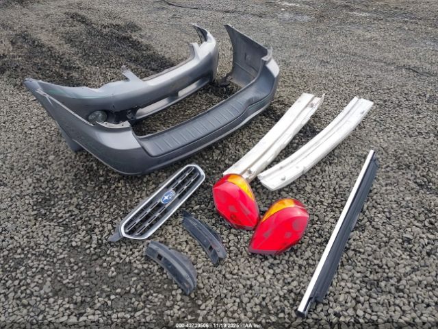 Subaru Outback 2.5i Image 11