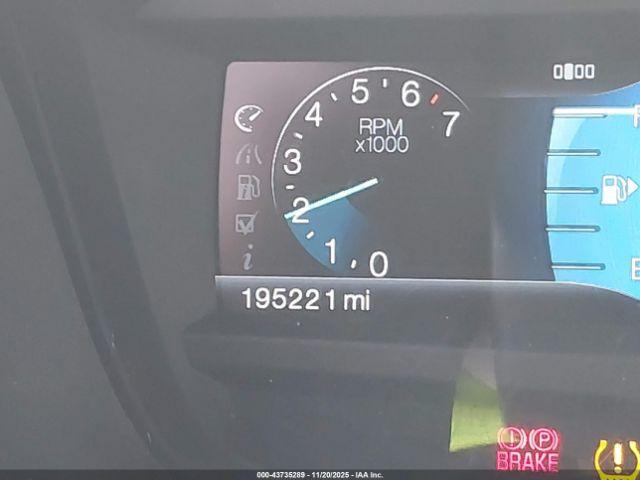 Ford Explorer Xlt Image 11