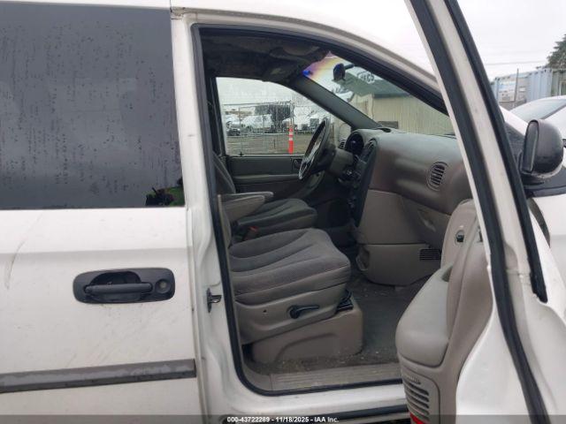 Dodge Caravan Se Image 10