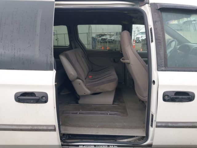 Dodge Caravan Se Image 9