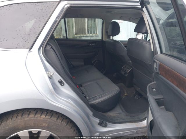 Subaru Outback 2.5i Limited Image 17