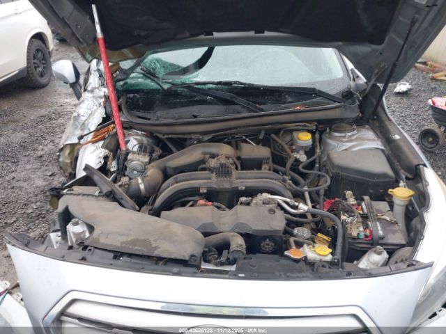 Subaru Outback 2.5i Limited Image 2