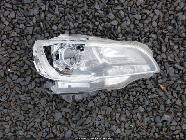 Subaru Outback 2.5i Limited Image 6